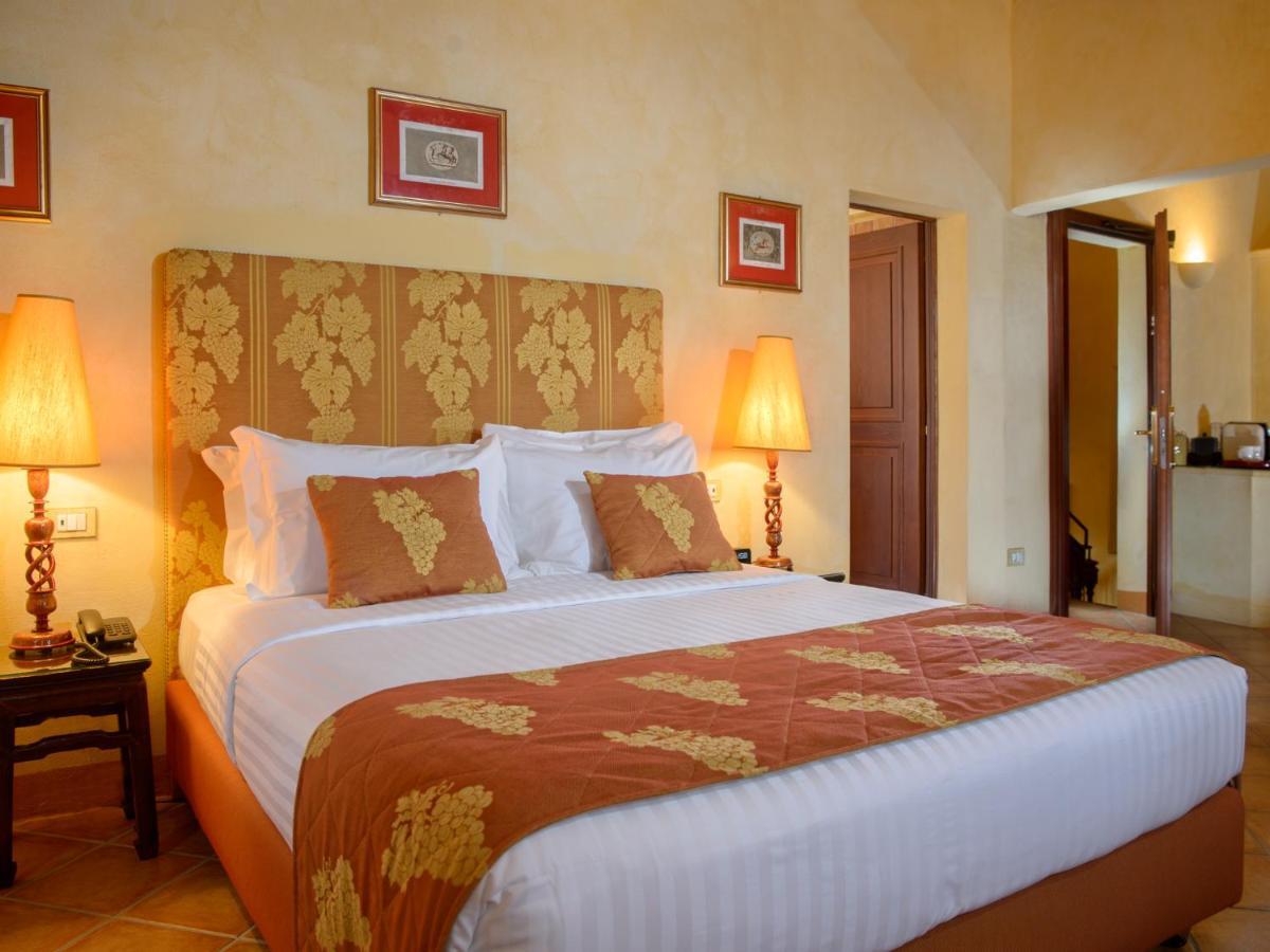 La Bagnaia Golf Resort Exterior photo